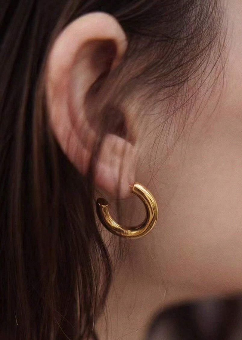 Minji Lightweight Gold Earrings