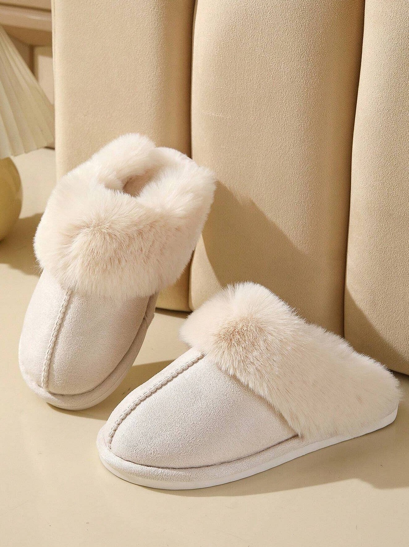 Rea Faux Fur Slippers in Beige