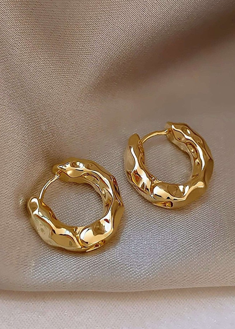 Cache Lightweight Sculpted Hoop Earrings