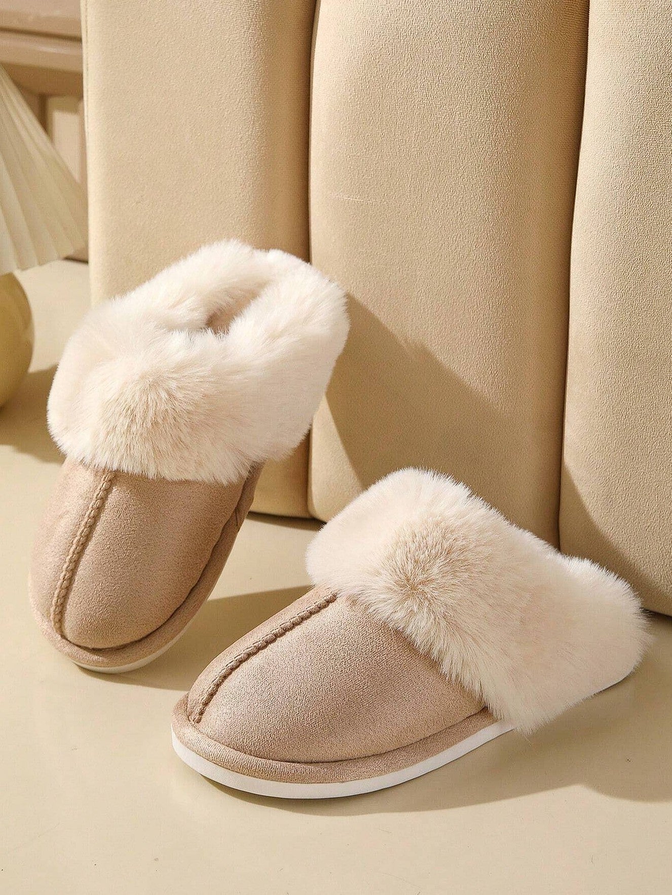 Rea Faux Fur Slippers in Tan