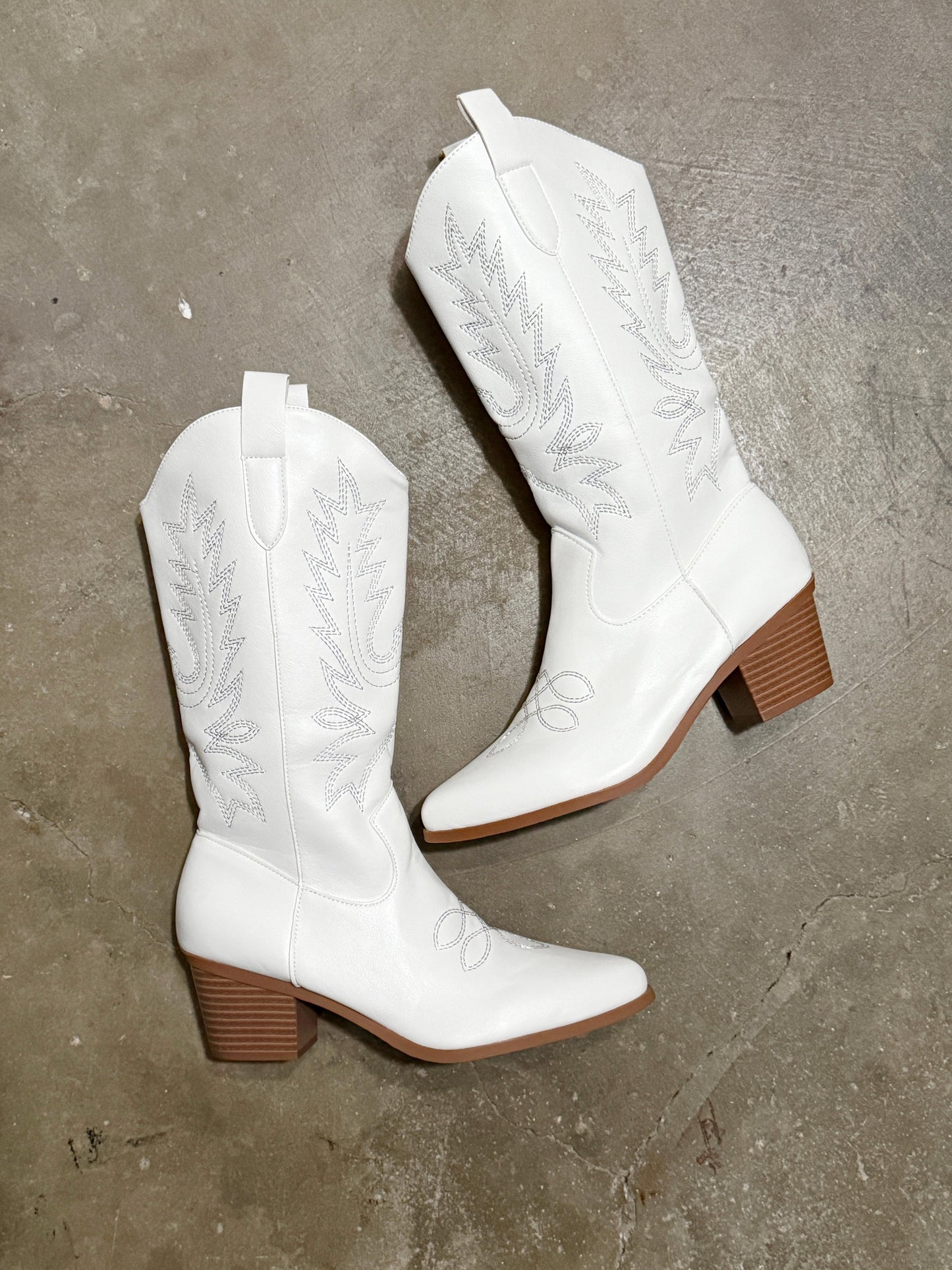 Rosanne Western CowGirl Faux Leather Boots in White