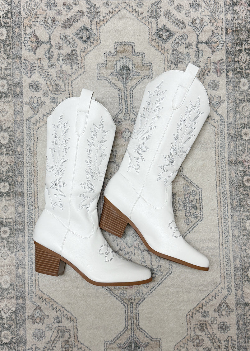 Rosanne Western CowGirl Faux Leather Boots in White