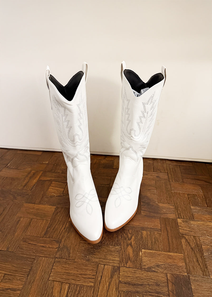 Rosanne Western CowGirl Faux Leather Boots in White